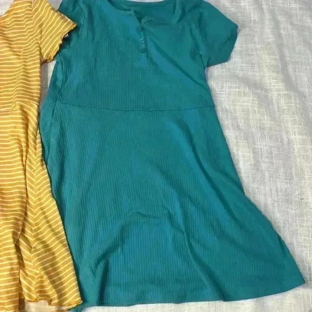 SET OF TWO GIRLS DRESSES IN YELLOW AND TEAL